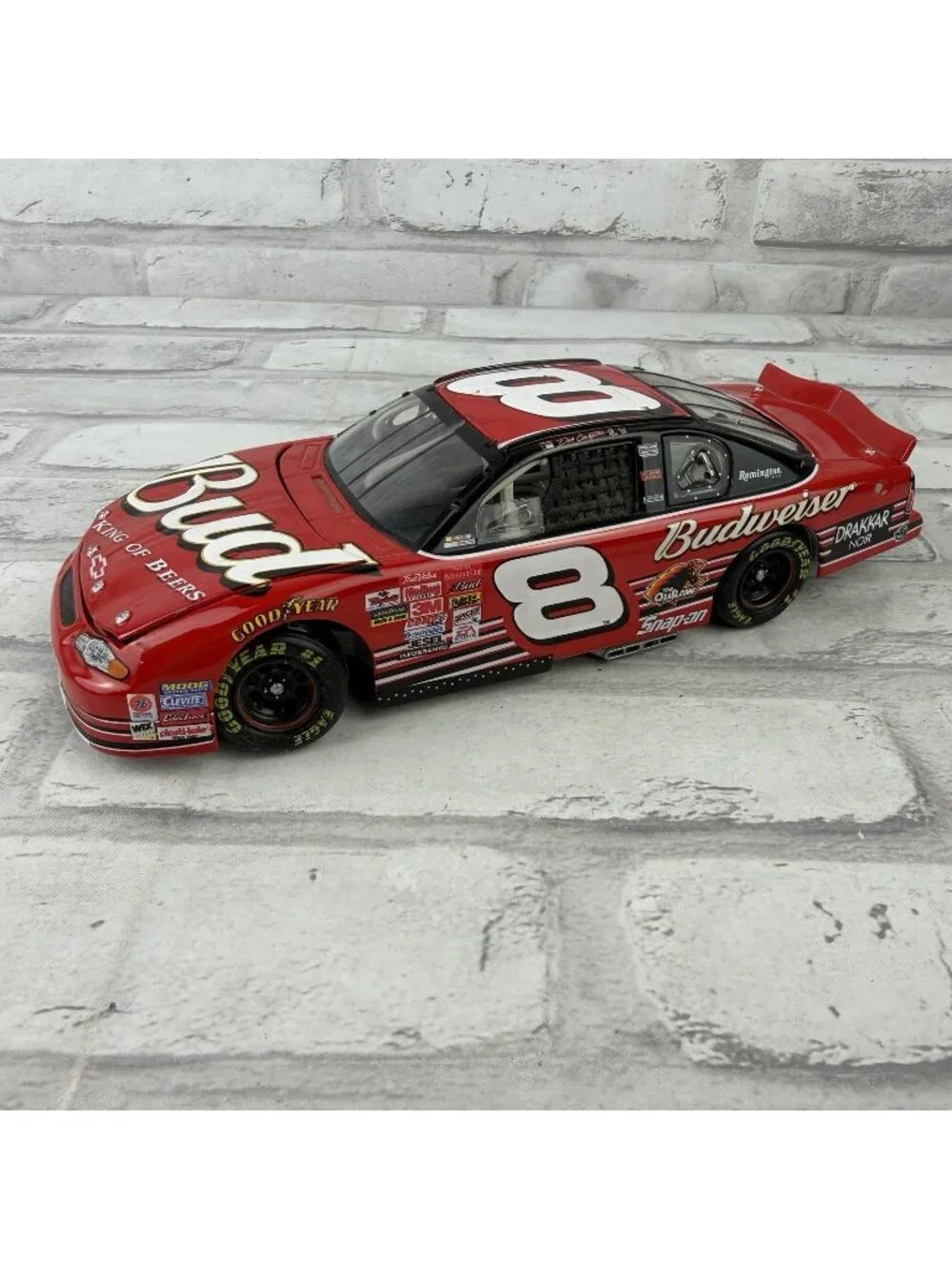 Action Dale Earnhardt Jr 2002 #8 Budweiser 1:24 Bud NASCAR Diecast Bud